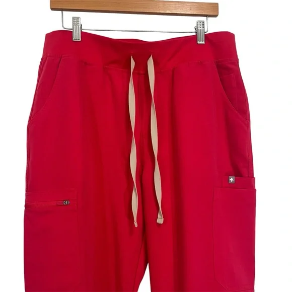 FIGS Red Scrub Set Catarina Top and Straight Leg Pants XL/XL Tall Womens - Picture 10 of 15